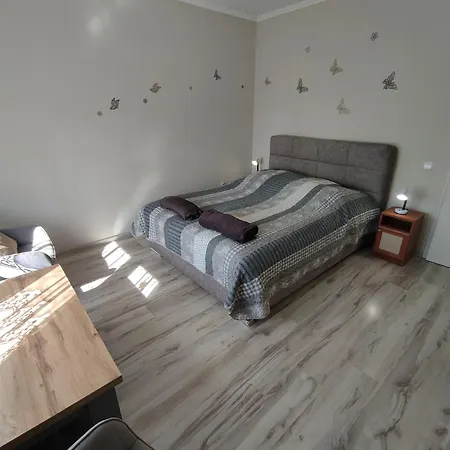Apartment Kristaly