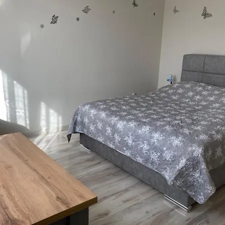 Kristály Apartman