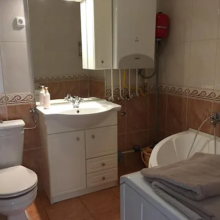 Kristaly Apartment Eger